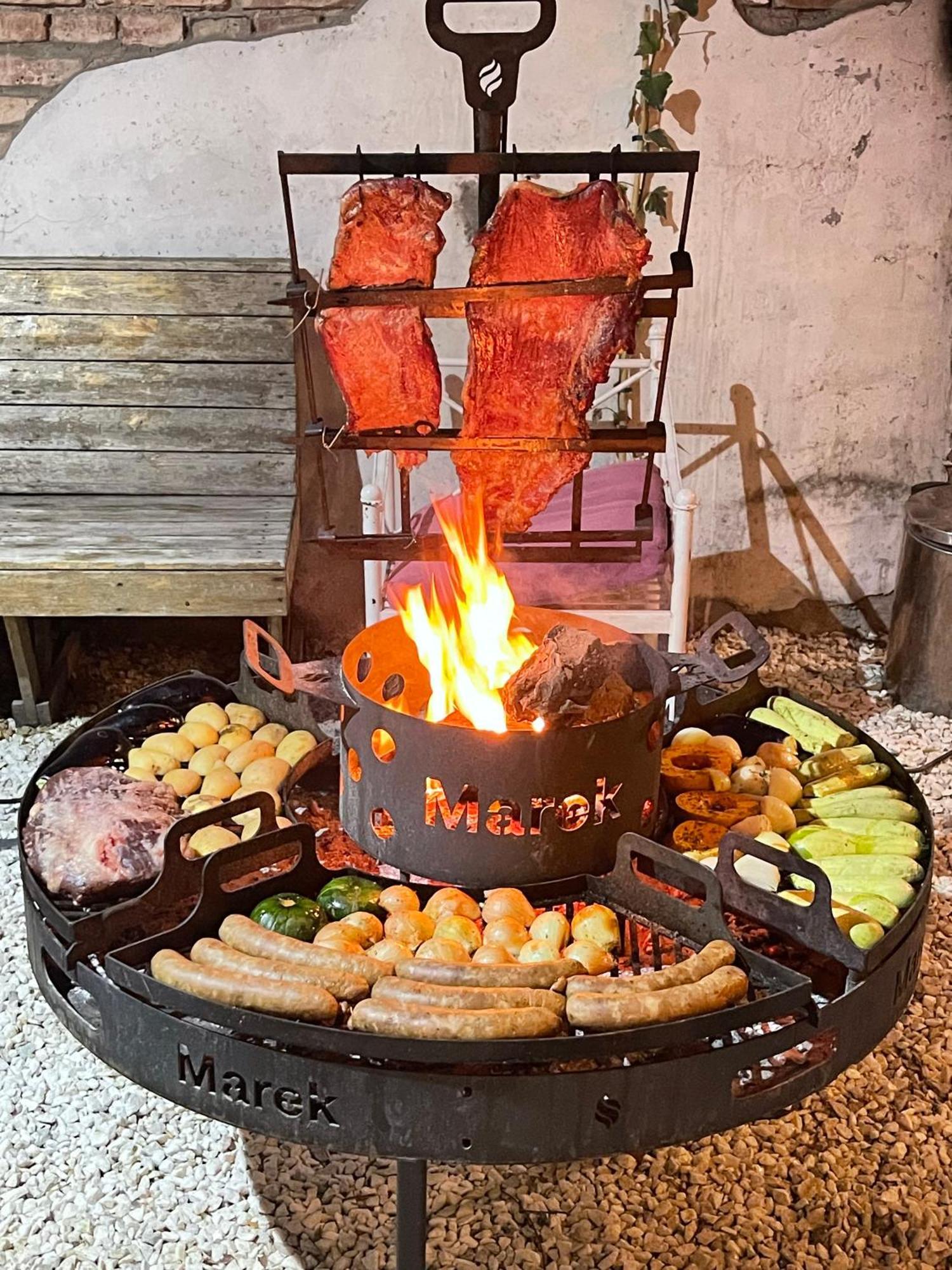 Mora